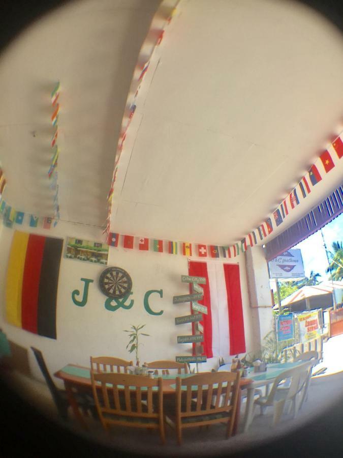 J & C Guesthouse Moalboal Exterior foto