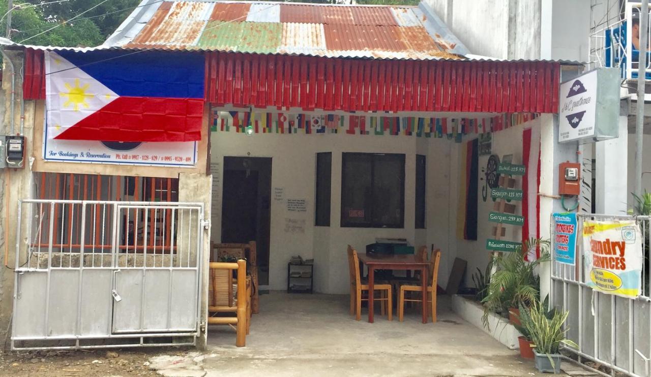 J & C Guesthouse Moalboal Exterior foto
