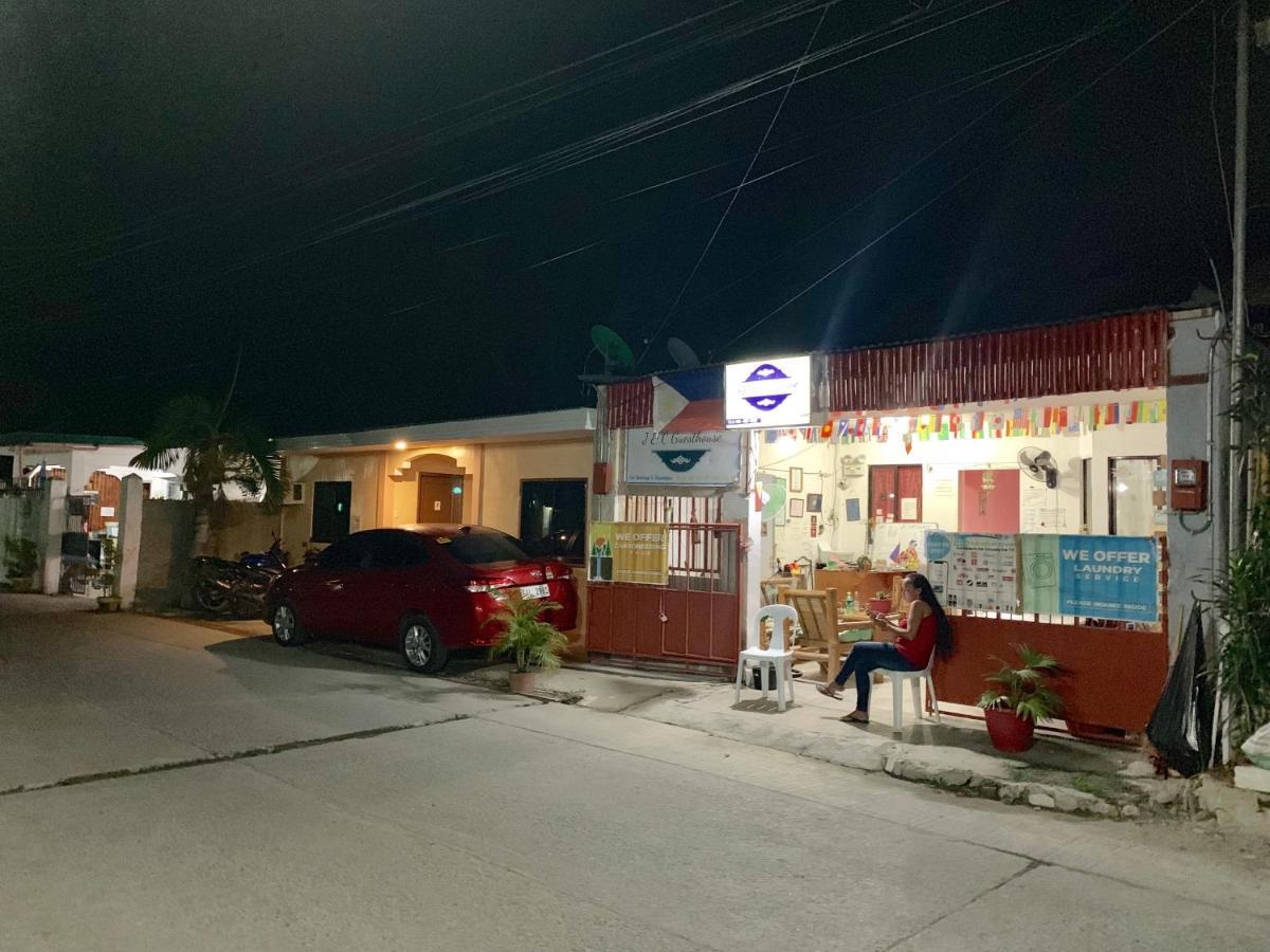 J & C Guesthouse Moalboal Exterior foto